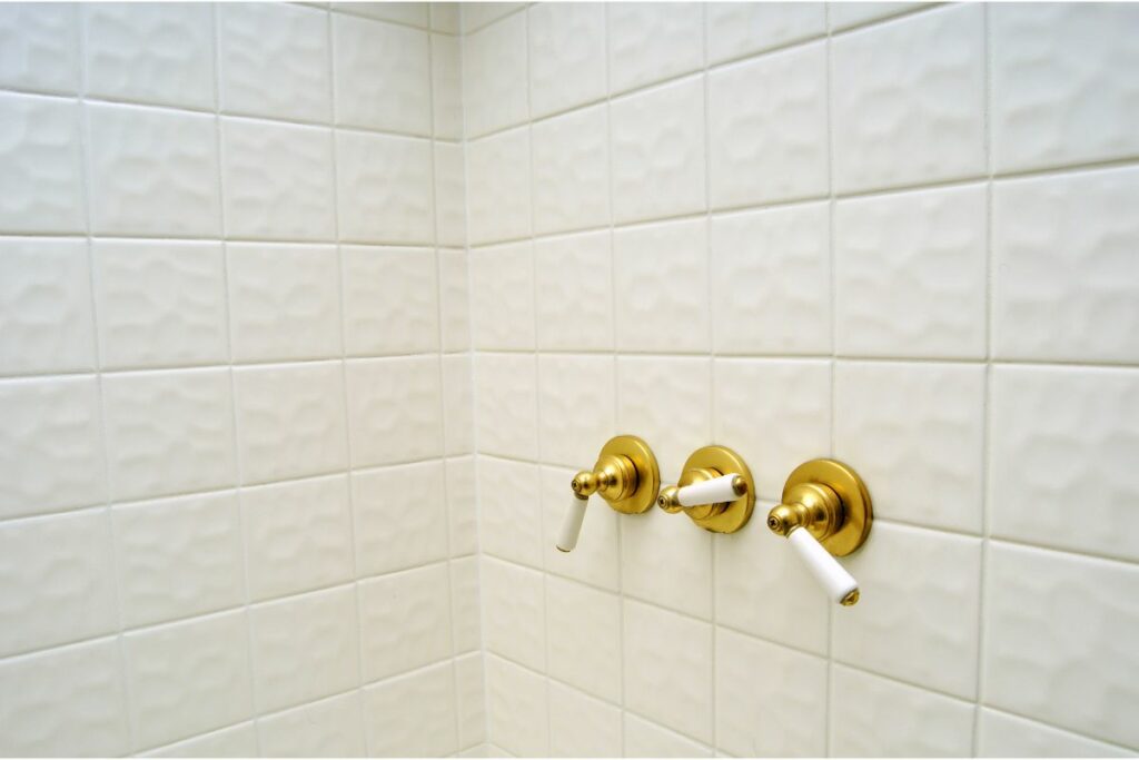 Learn How to Tell Shower Valves Apart