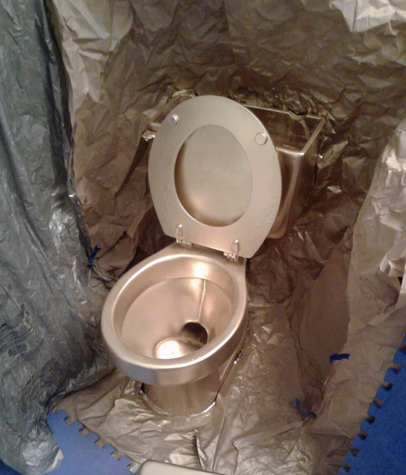 How to Paint a Toilet Lockdown Loo