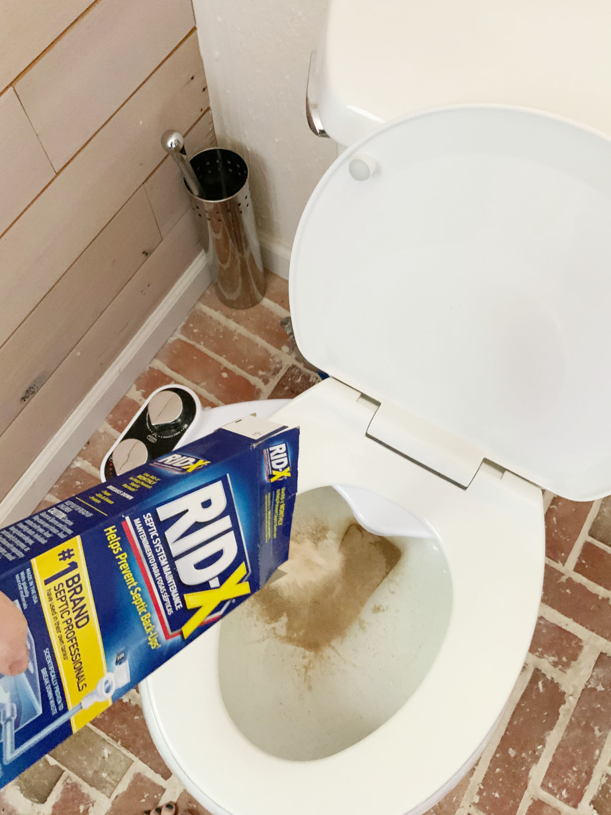 How to Maintain Your Septic System Using RidX Lockdown Loo